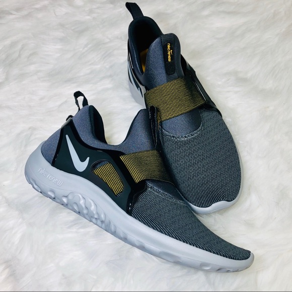 nike renew freedom slip on